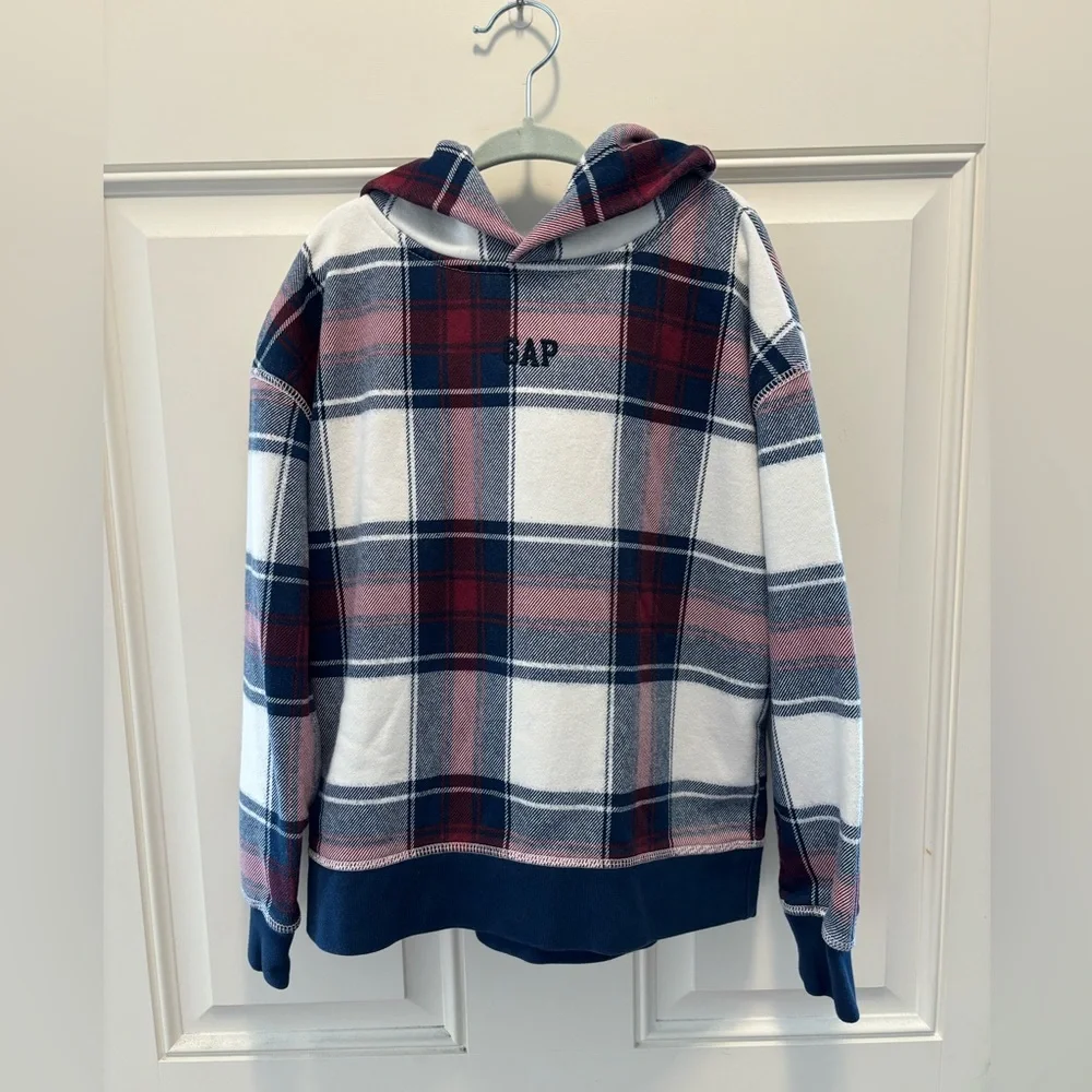 GAP kids boys sweatshirt. - Picture 1 of 3